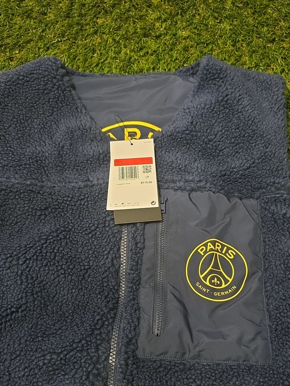 Paris Saint-Germain Nike Club+ Winterized Reversible Full-Zip Vest. Size L.